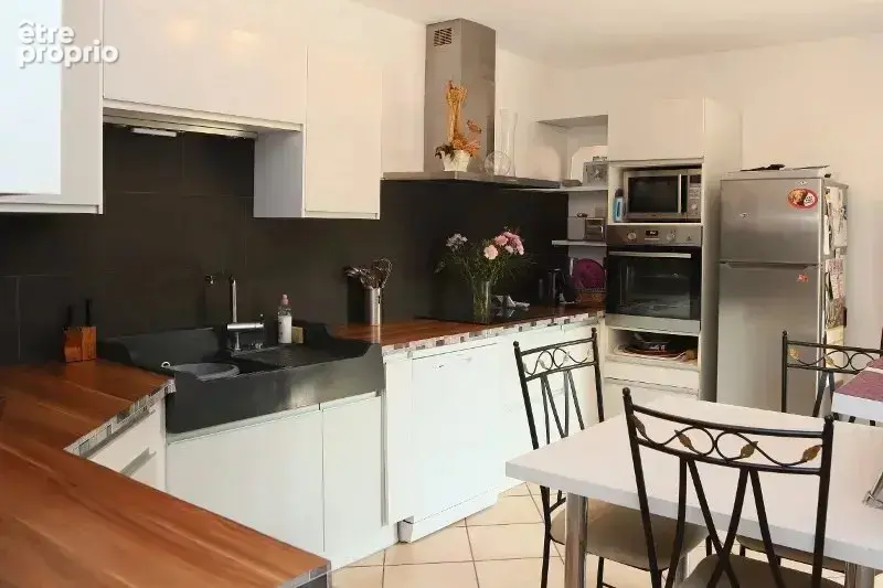 Villa sur un grand jardin avec double garage - photo 4