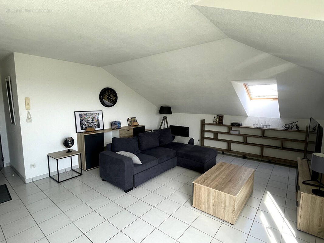 Appartement à GENESTON