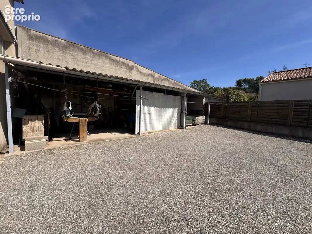 Maison de type 3 avec grand hangar a vendre sur peyrolles en provence - photo 5