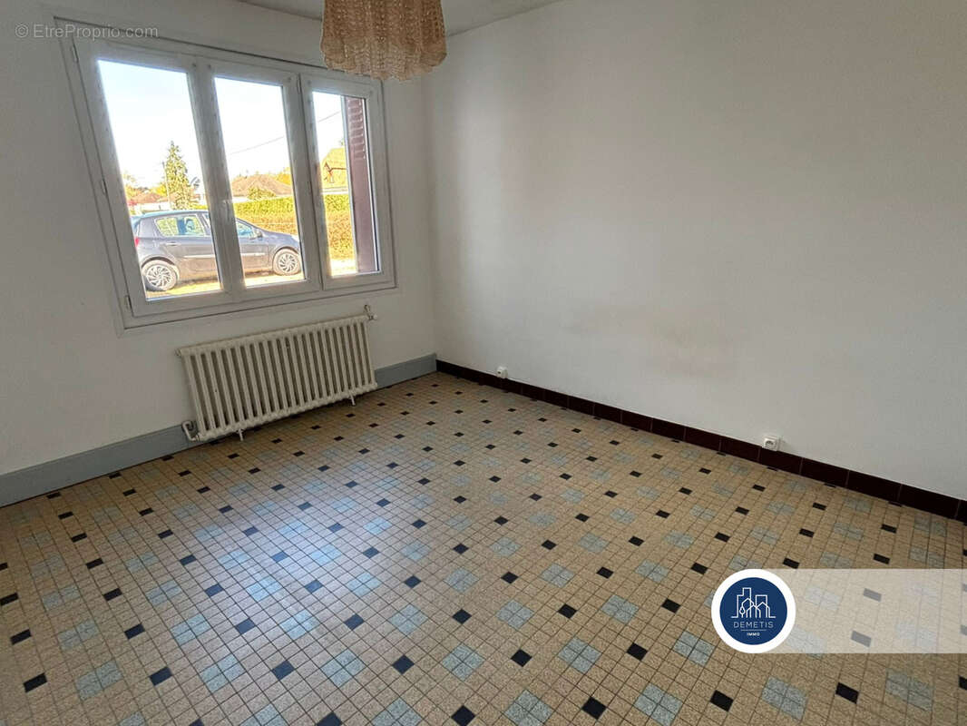 Maison à ROEZE-SUR-SARTHE