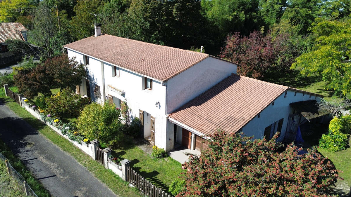 Maison à SAINT-MAIGRIN
