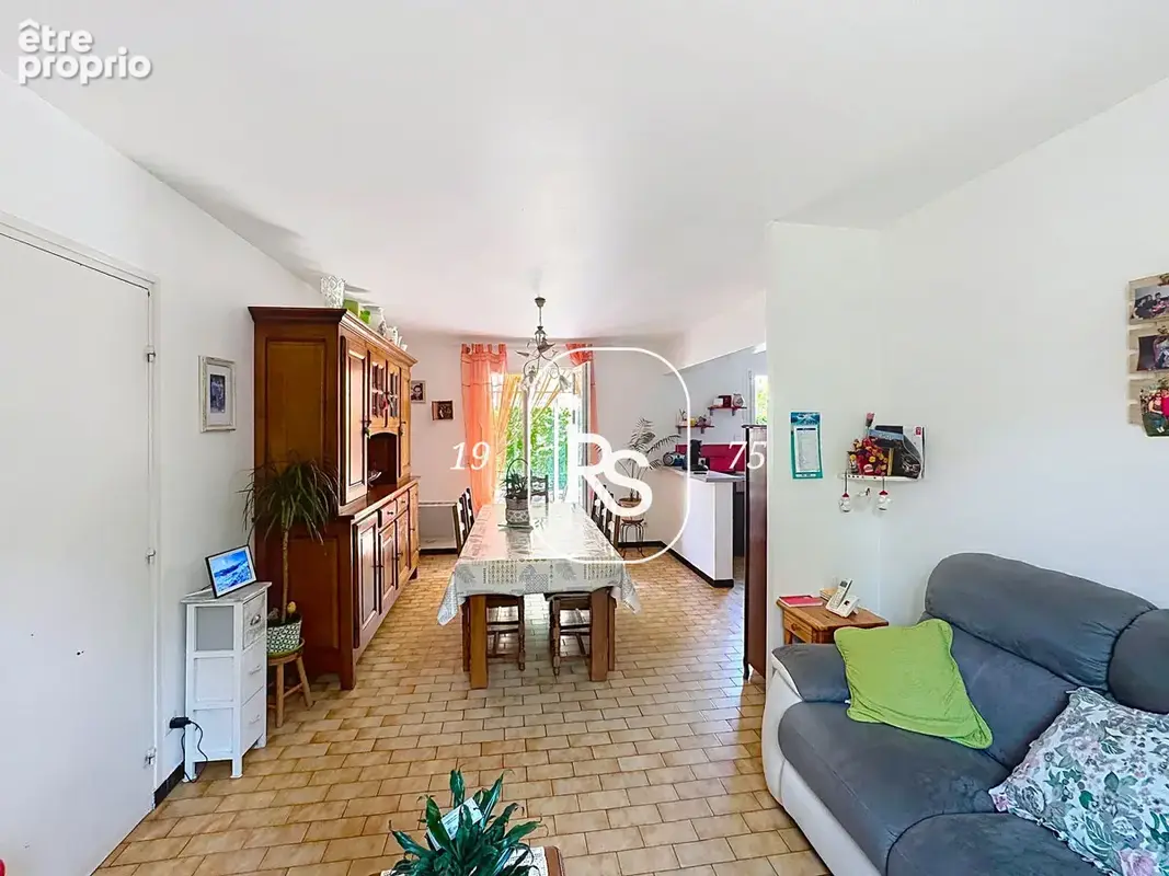 Villa de plain-pied de 78 m2 au calme avec terrain plat, et deux garages. - photo 13