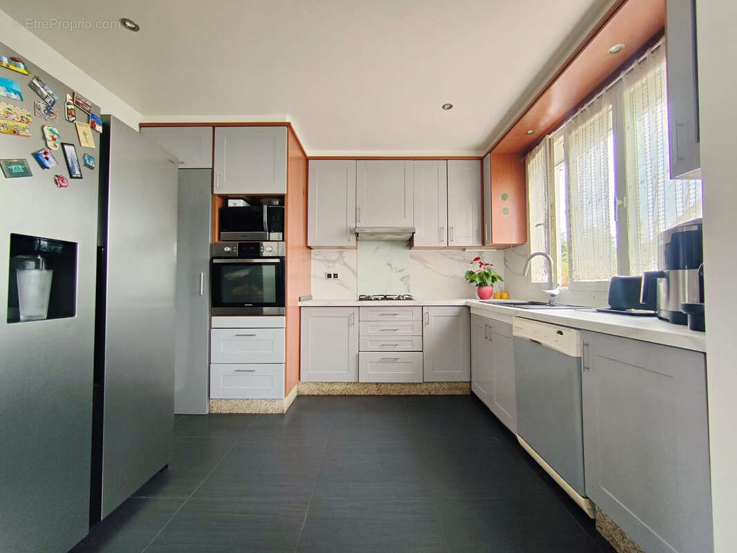 Maison de 171m2 édifiée sur sous-sol total - photo 6