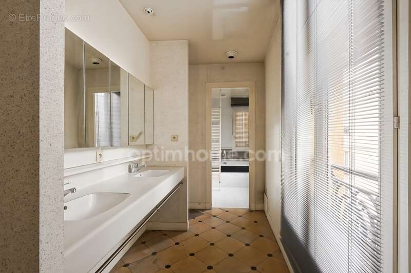 Appartement à VERSAILLES