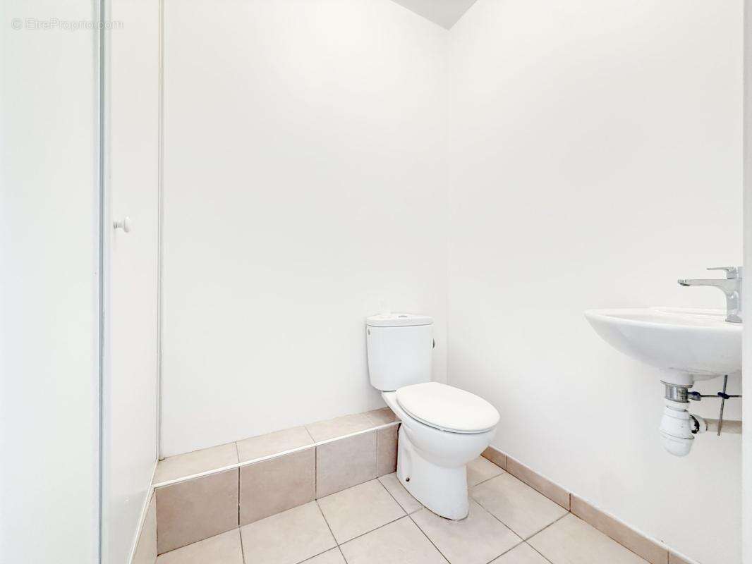 A vendre Nice Libération 3 pièces 55 m² dernier étage - photo 8