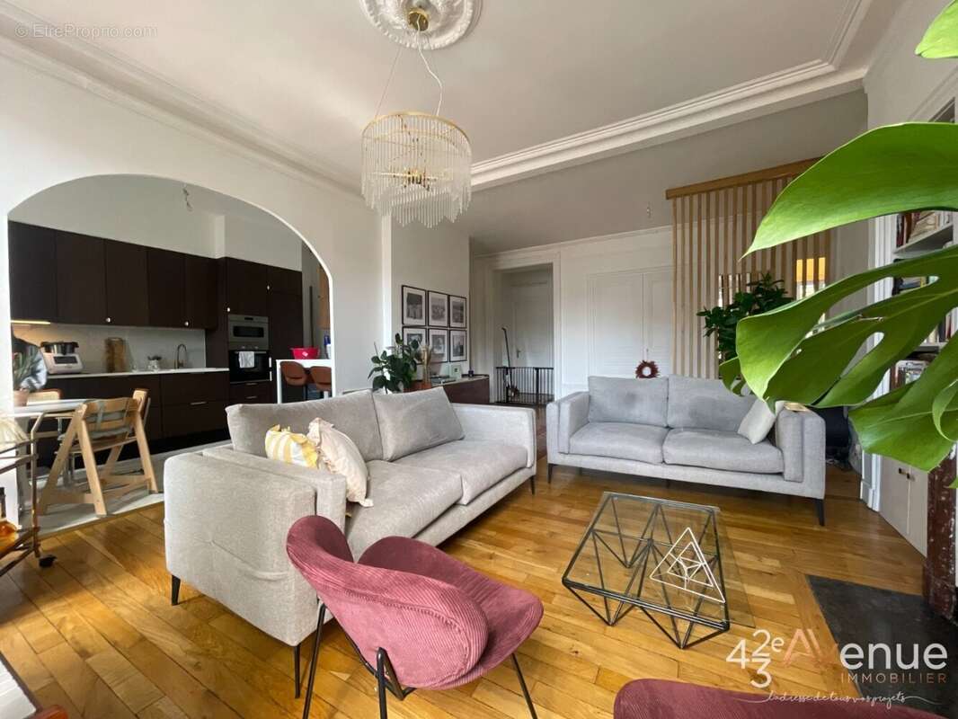 Appartement à SAINT-ETIENNE