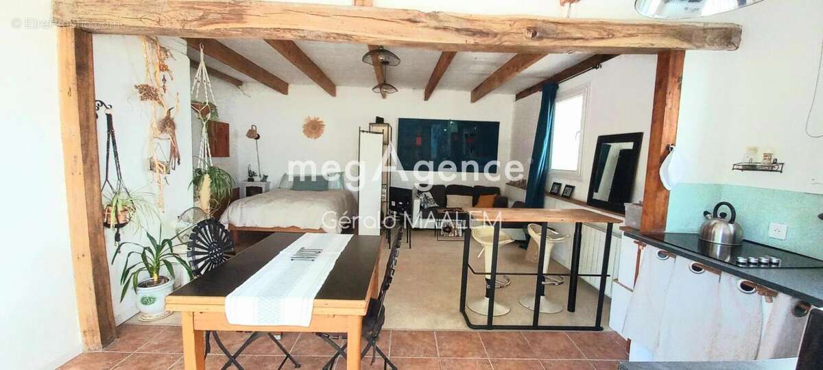 Maison à ROQUEBRUNE-SUR-ARGENS