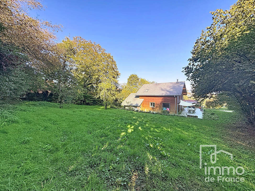 Maison à BELLEGARDE-SUR-VALSERINE