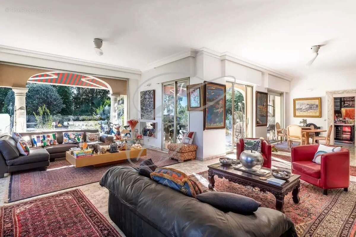 Maison à ROQUEBRUNE-CAP-MARTIN