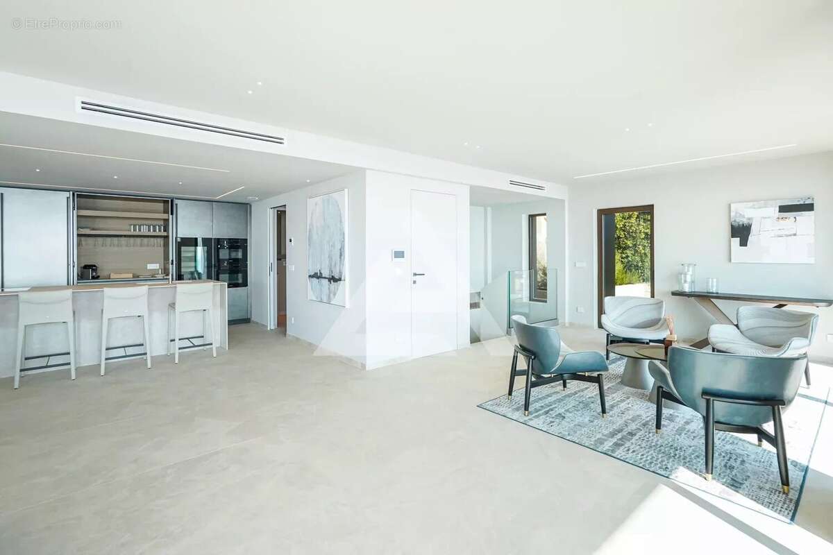 Maison à ROQUEBRUNE-CAP-MARTIN