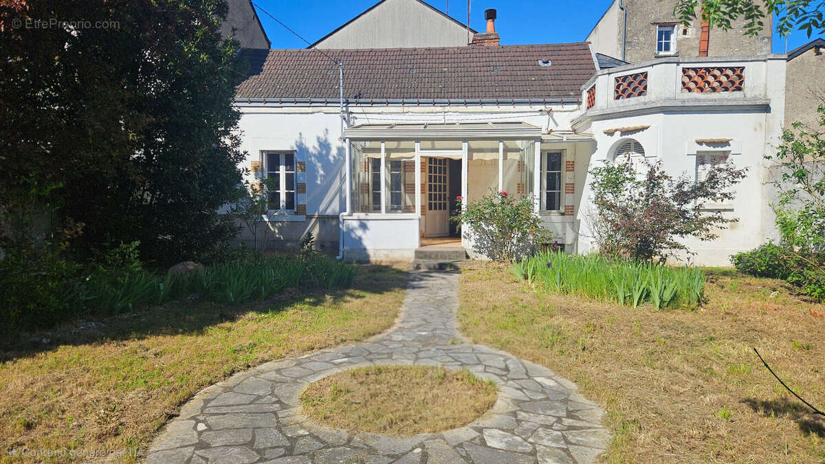Maison - 69 m² - TOURS - photo 2