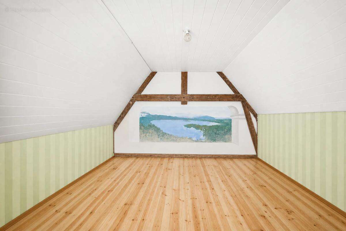 Maison de 4 pièces de 140 m² à Le Pont-de-Beauvoisin - photo 11