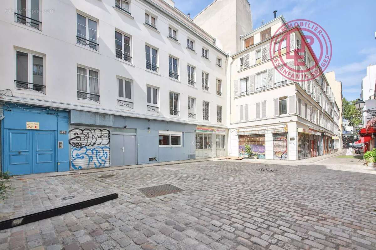 PARIS 10ème - Appartement 3 pièces à rénover - photo 8