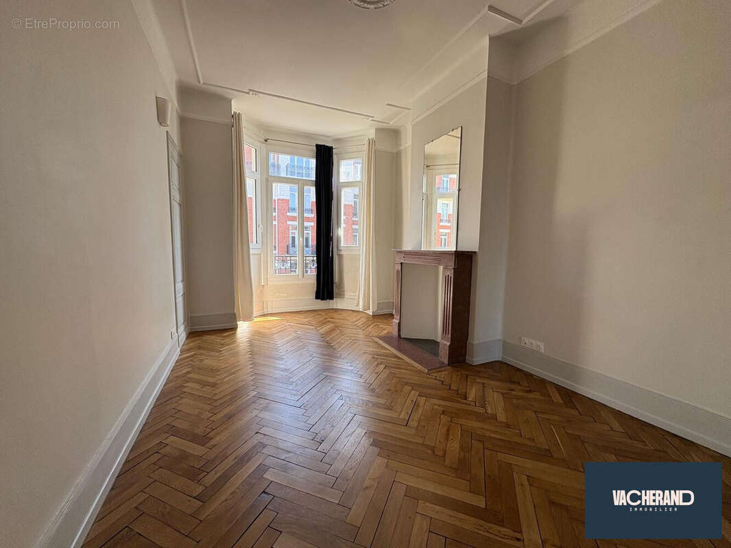Appartement à LA MADELEINE