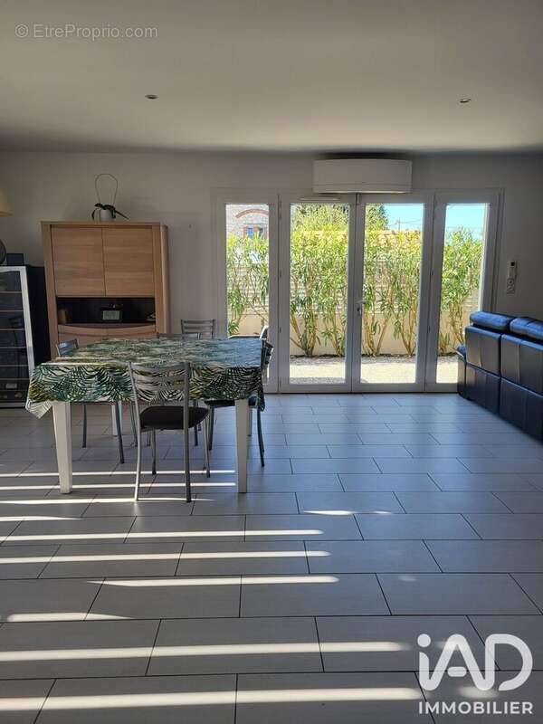 Maison 151 m² à Tonnay-Charente  - photo 2