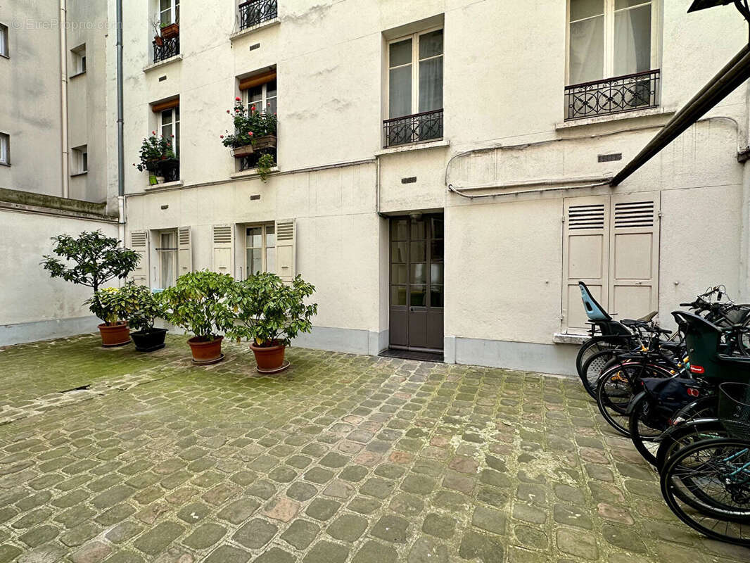 Appartement à PARIS-20E