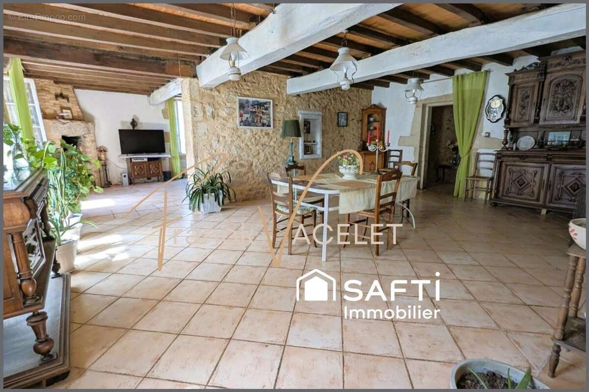 Maison 360 m² à Pondaurat  - photo 2