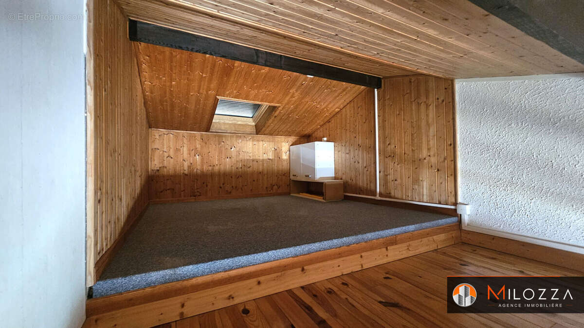 Maison 4 chambres avec garage et jardin - Saint-Quentin-Fallavier - photo 15