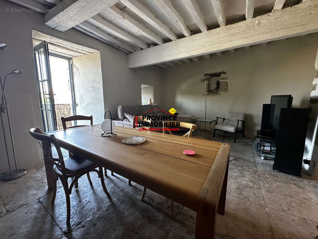 Maison 192 m² à Taulignan  - photo 5
