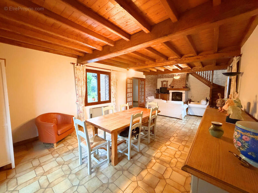 Maison à BEAUMETZ-LES-AIRE