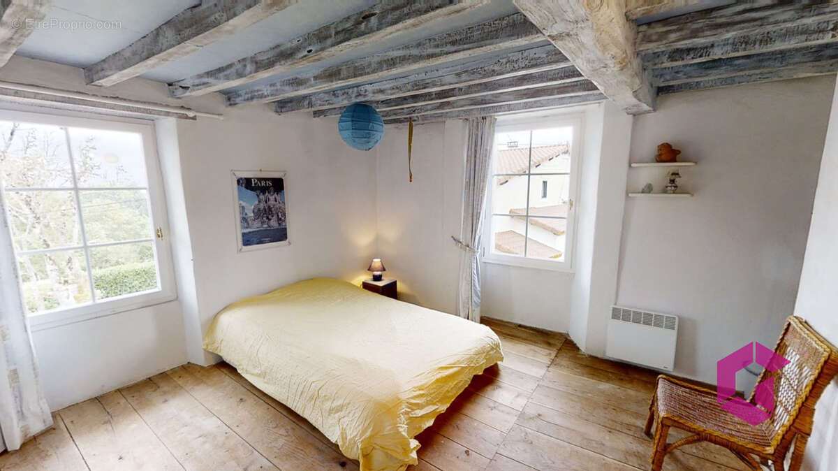 Maison 306 m² à Vollore-Ville  - photo 11