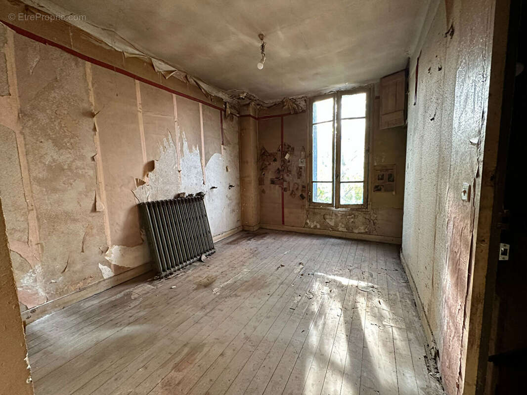 Maison à GOUSSAINVILLE