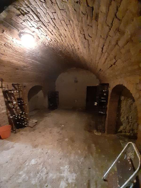 CAVE VOUTEE - Maison à VERZENAY