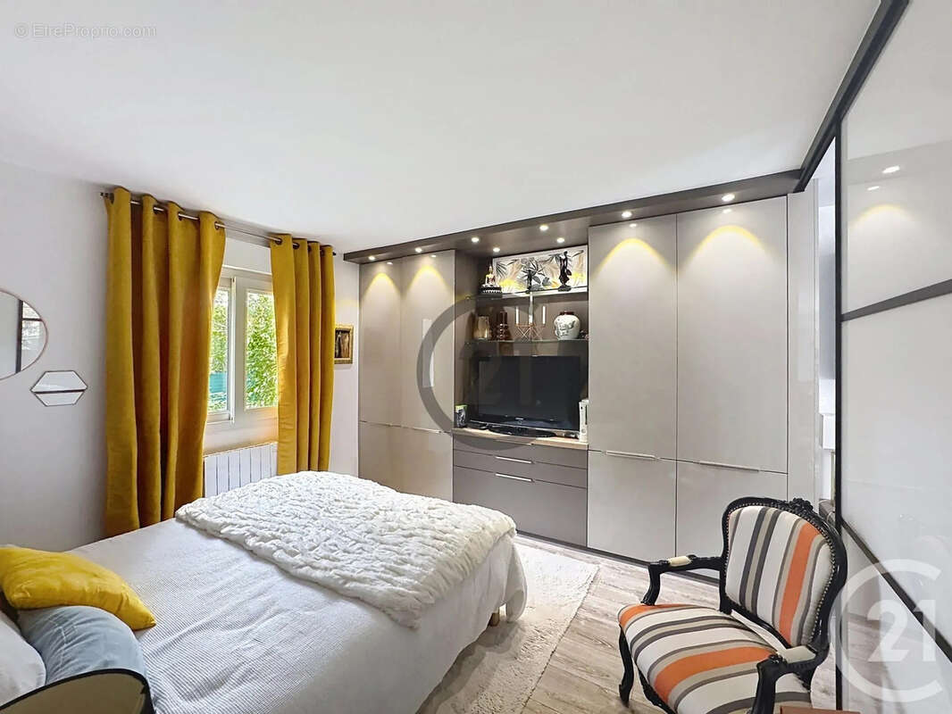 Maison 163 m² à Saint-Martin-Du-Tertre  - photo 5
