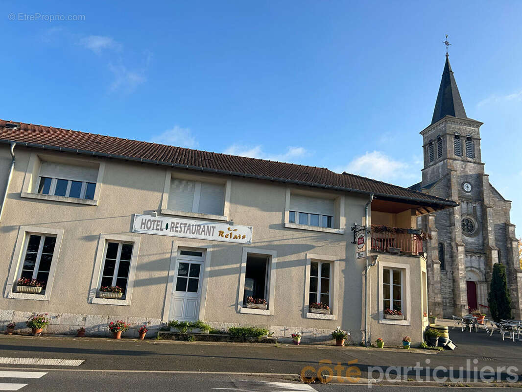 Appartement à SAINT-CHRISTOPHE-EN-BOUCHERIE