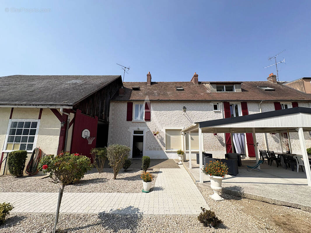 Maison à DOURDAN