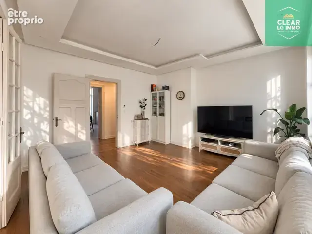 Grand appartement rénové 6 pièces avec terrasse et double garage - photo 4