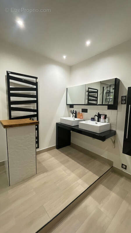 Maison à GONDREVILLE