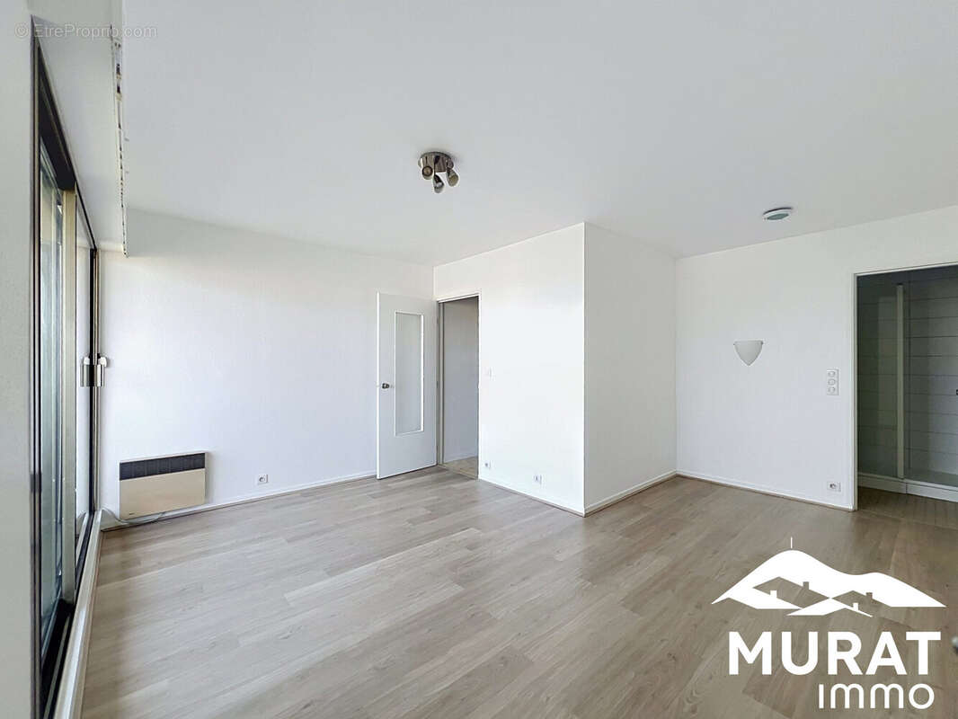 Appartement 30 m² à Chamalieres  - photo 4