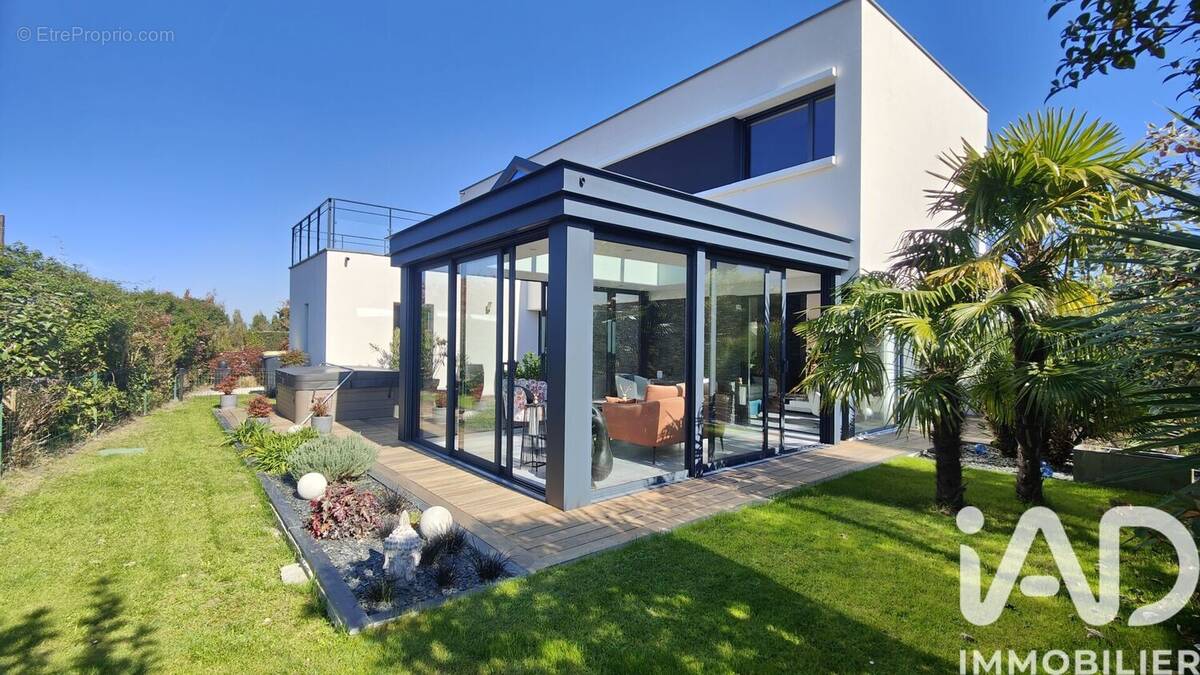 Photo 1 - Maison à MELESSE