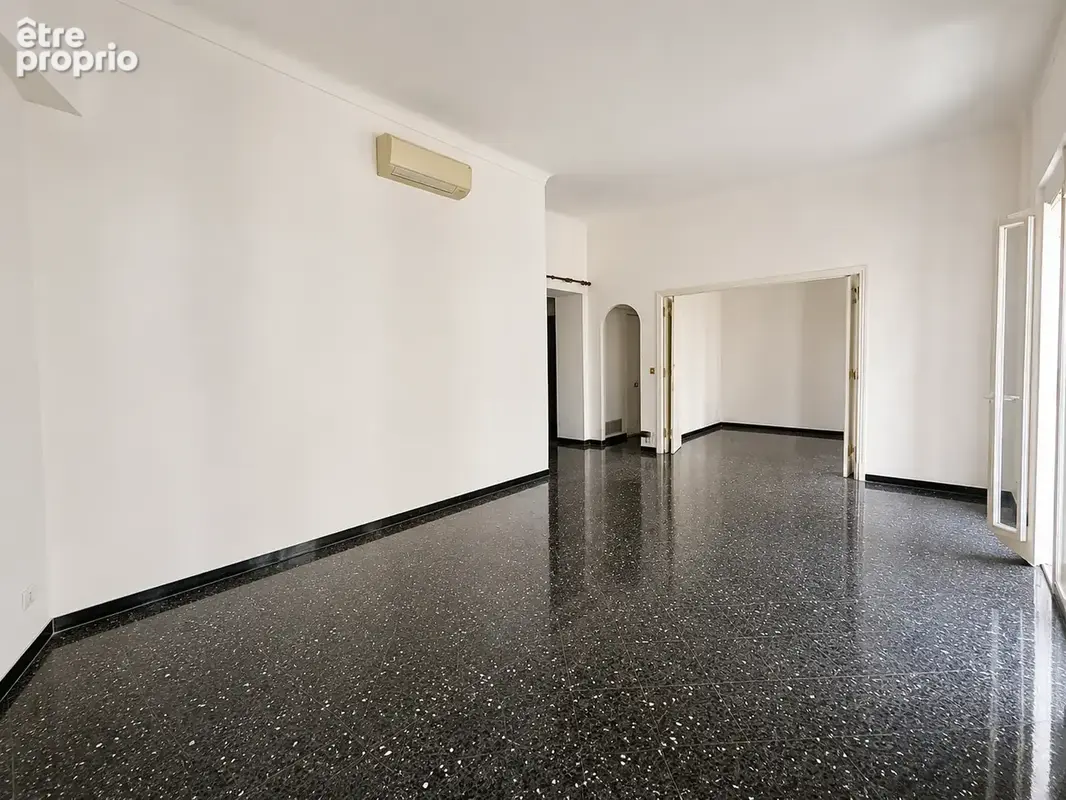 NICE CENTRE   JEAN MÉDECIN   Appartement 4 pièces de 100 m2   3 chambres   Ascenseur - photo 15