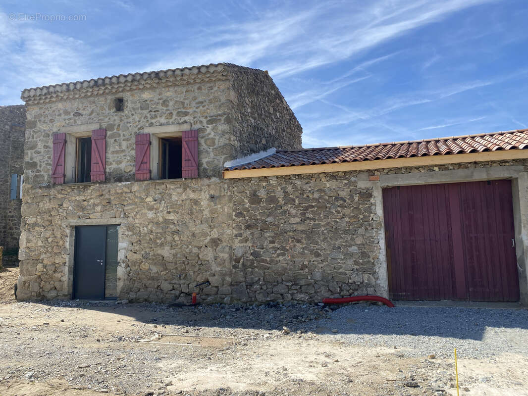 Maison à SAINT-CYR