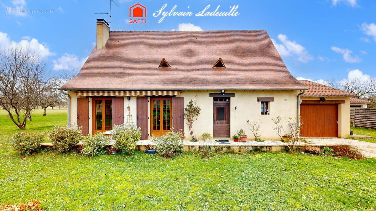 Photo 1 - Maison à MEYRALS