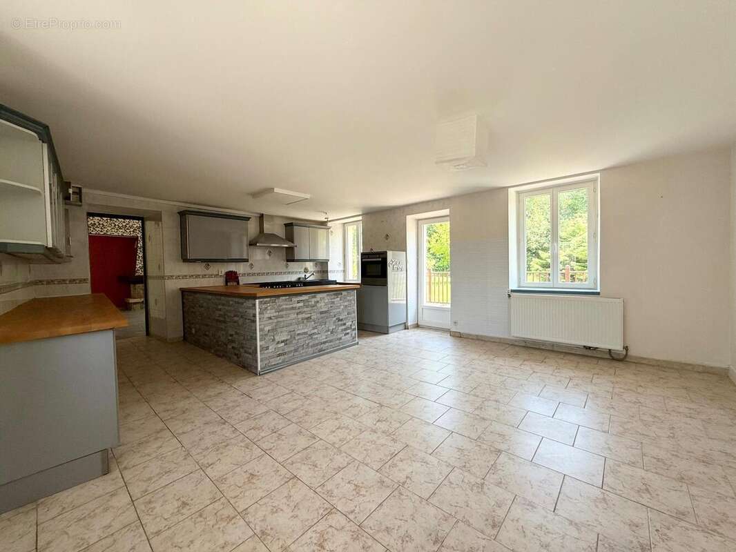 Photo 3 - Maison à SURVILLE