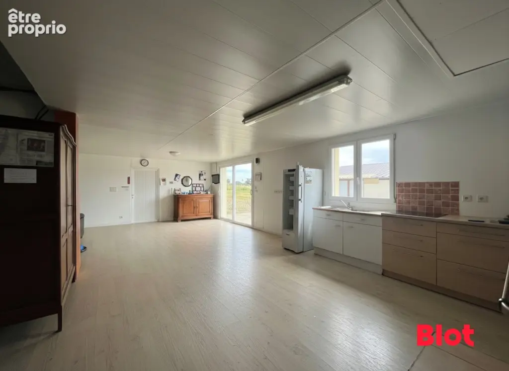 Maison 6 pièces 290 m² à vendre à Lalleu (35320) - photo 4
