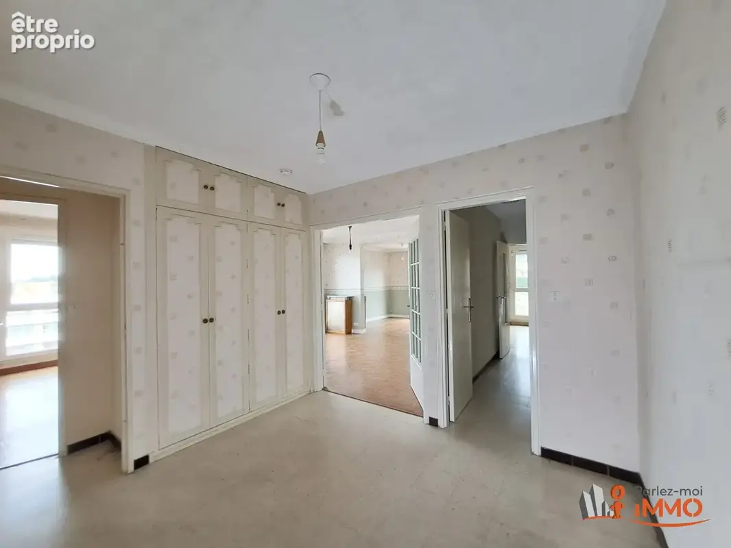Appartement 4 pièces 81 m² à vendre à Saint-Etienne (42100) - photo 9