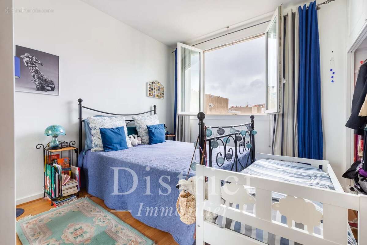 Appartement à PARIS-15E