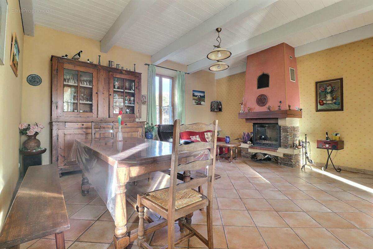 Maison à AUBENAS