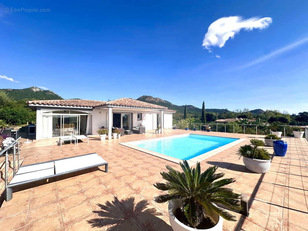 Maison à PORTO-VECCHIO