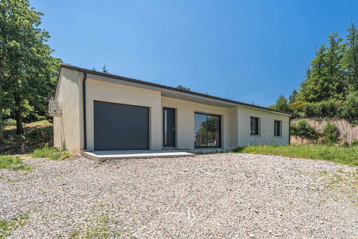Maison à CHAPTELAT
