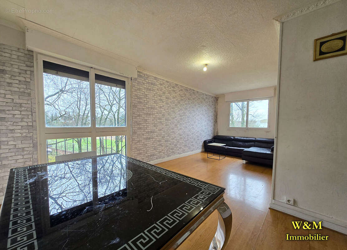 Appartement à GRIGNY