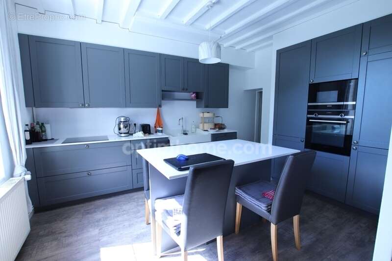 Maison à SAINT-JEAN-DE-LA-RUELLE