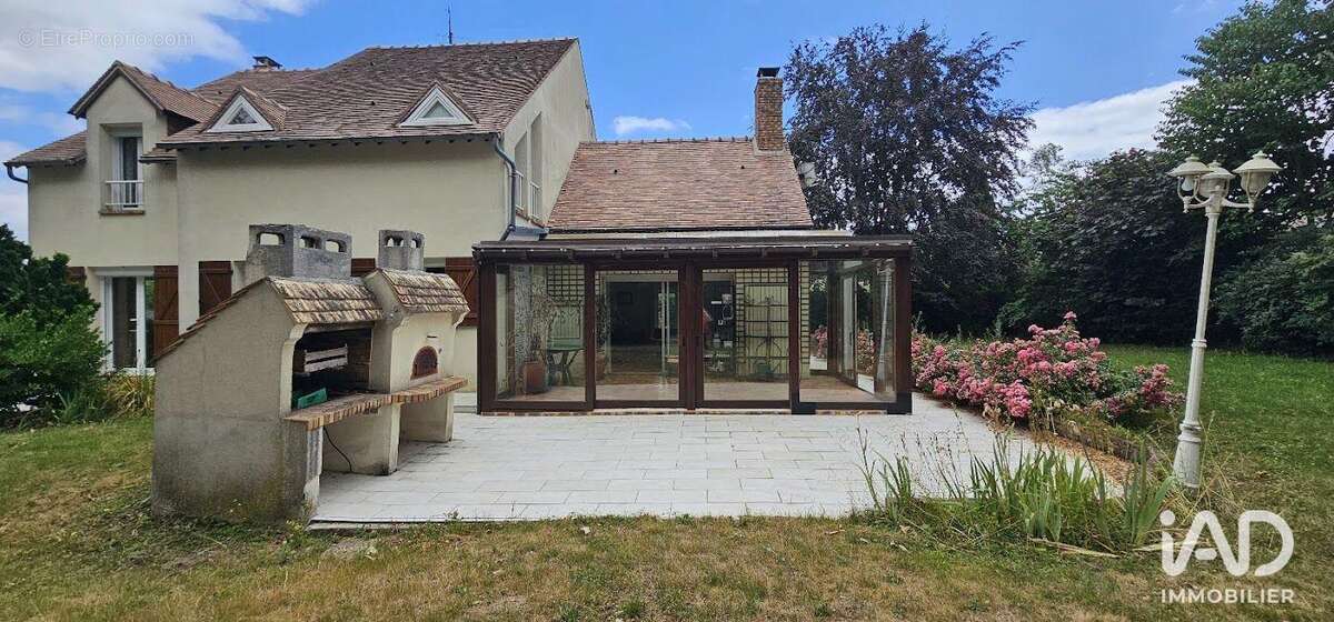 Maison 199 m² à Maurepas  - photo 3