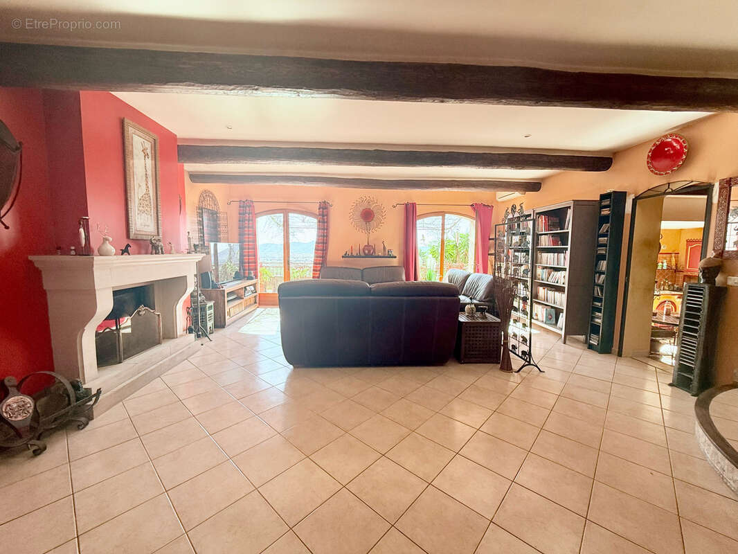 Maison à LA FARLEDE