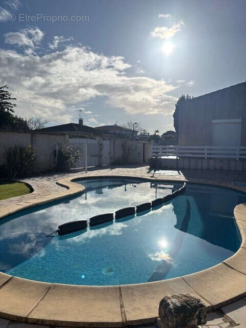 Appartement à MAUGUIO