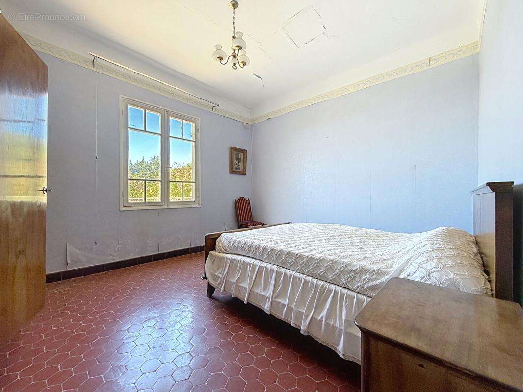 Maison à CUERS
